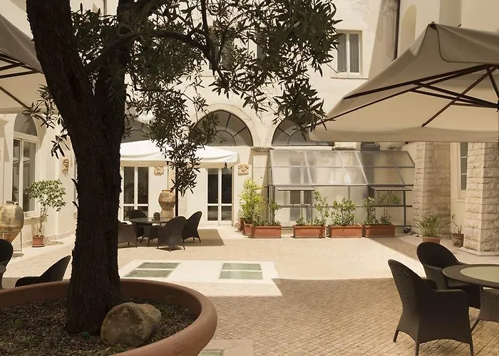 San Paolo Al Convento 4* Trani