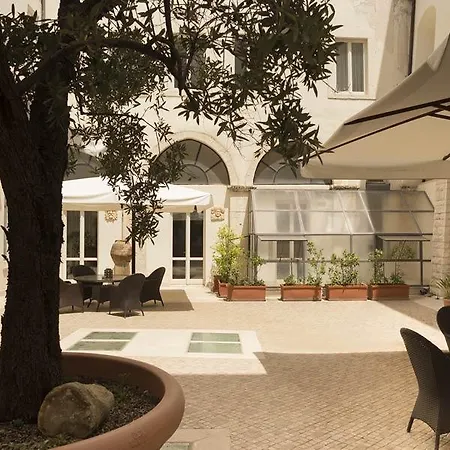 San Paolo Al Convento 4* Trani